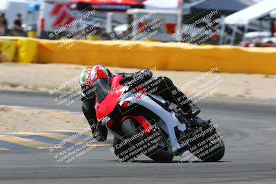 media/Apr-09-2022-SoCal Trackdays (Sat) [[c9e19a26ab]]/Turn 2 (1140am)/